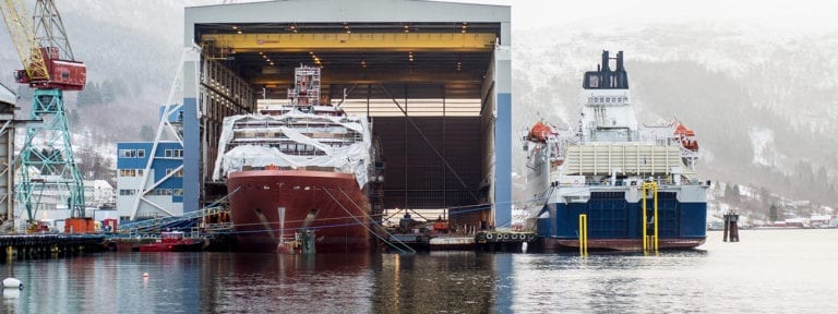 Bridgemans floatel Bluefort alongside floating accommodations project in Norway